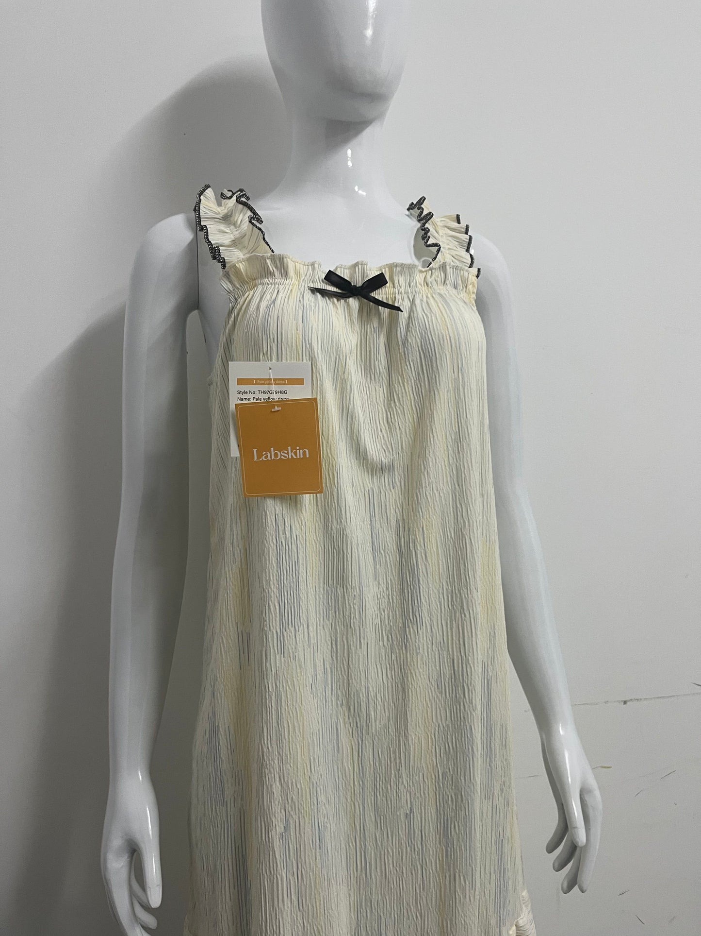 【Labskin Ruffle Strap Nightdress】—— Cozy & Feminine Loungewear for Restful Nights