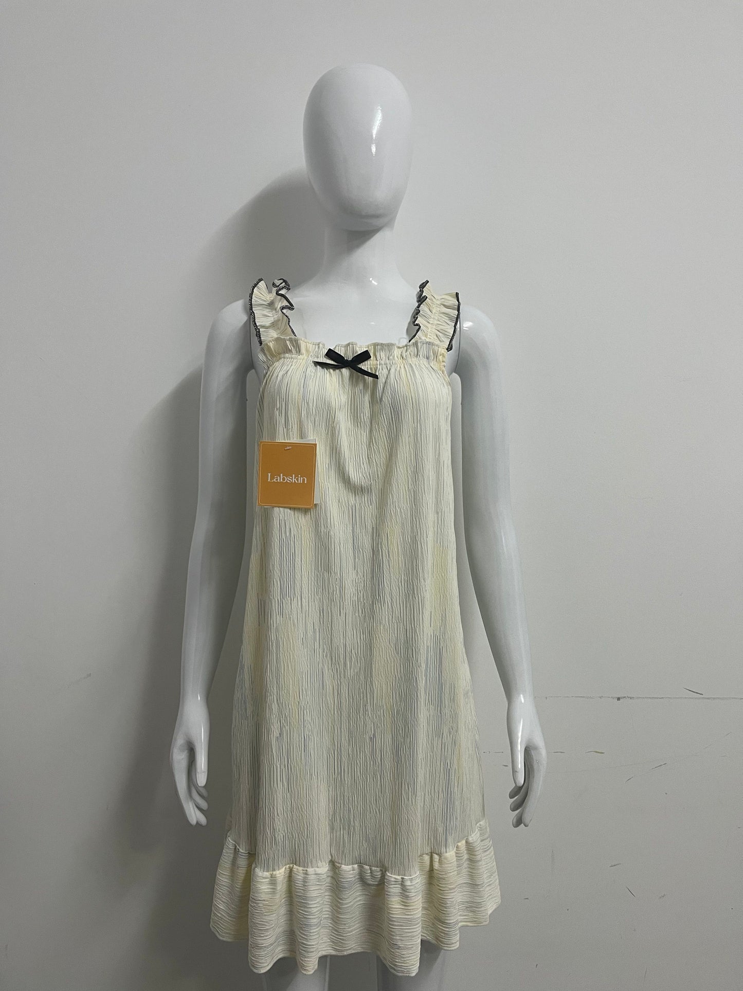 【Labskin Ruffle Strap Nightdress】—— Cozy & Feminine Loungewear for Restful Nights