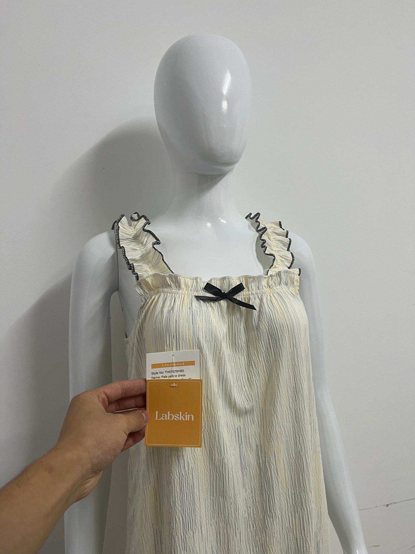 【Labskin Ruffle Strap Nightdress】—— Cozy & Feminine Loungewear for Restful Nights