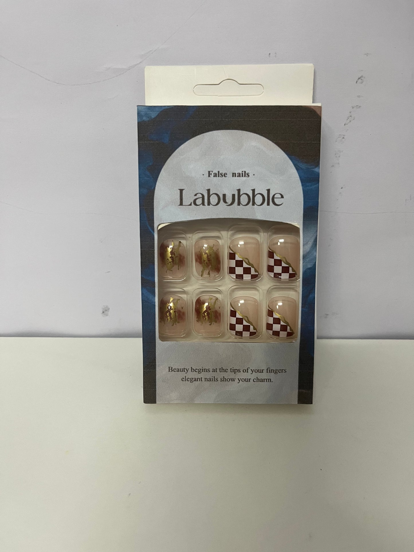 [Labubble False nails]——Checkerboard & Gold Foil Press-On Nails - Short Square Round Elegant Nail Tips