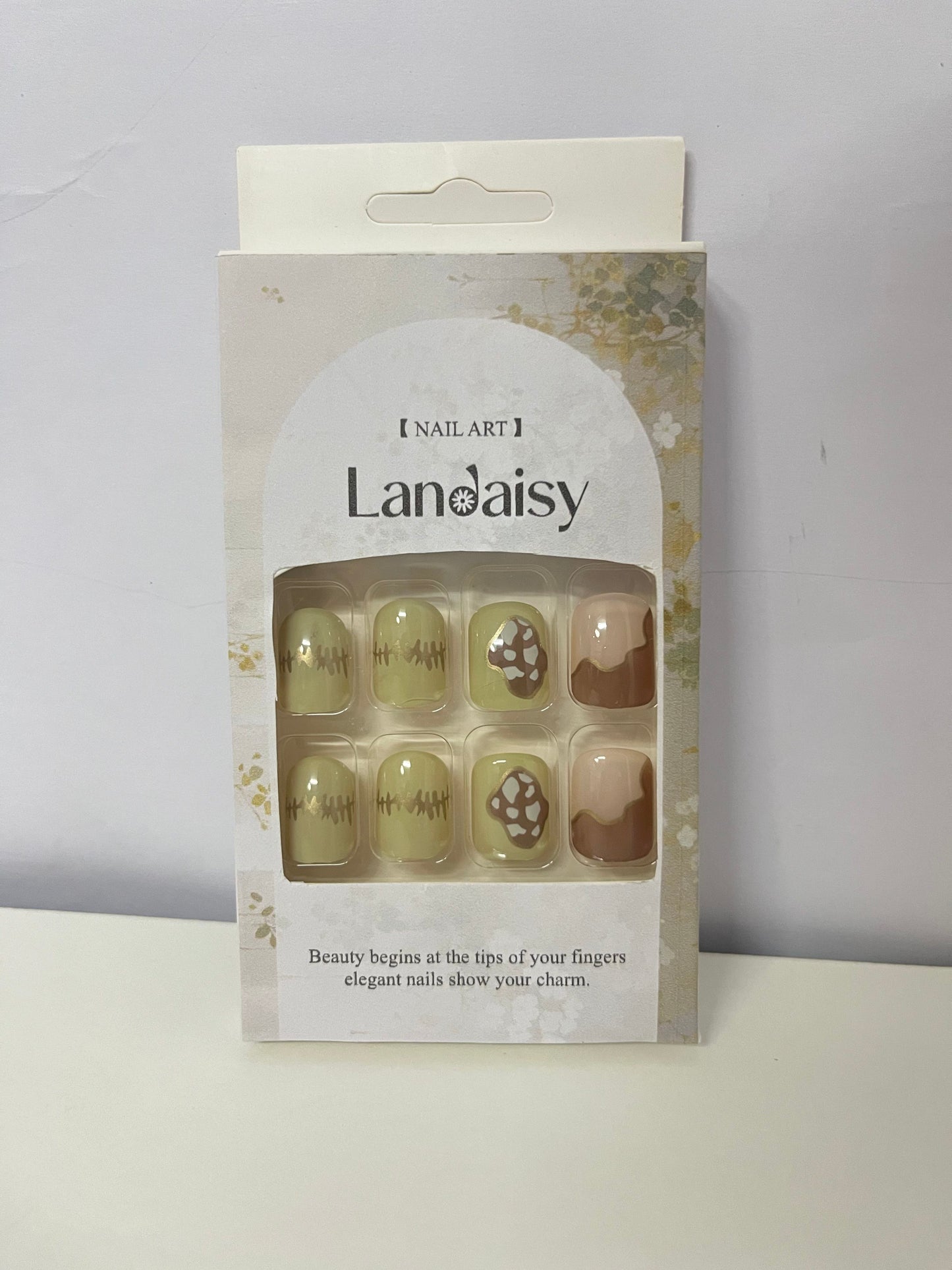 Landaisy False nails Artistic Nail Tips Retro & Elegant Convenient & Exquisite A Quick Creator of Finger Charm