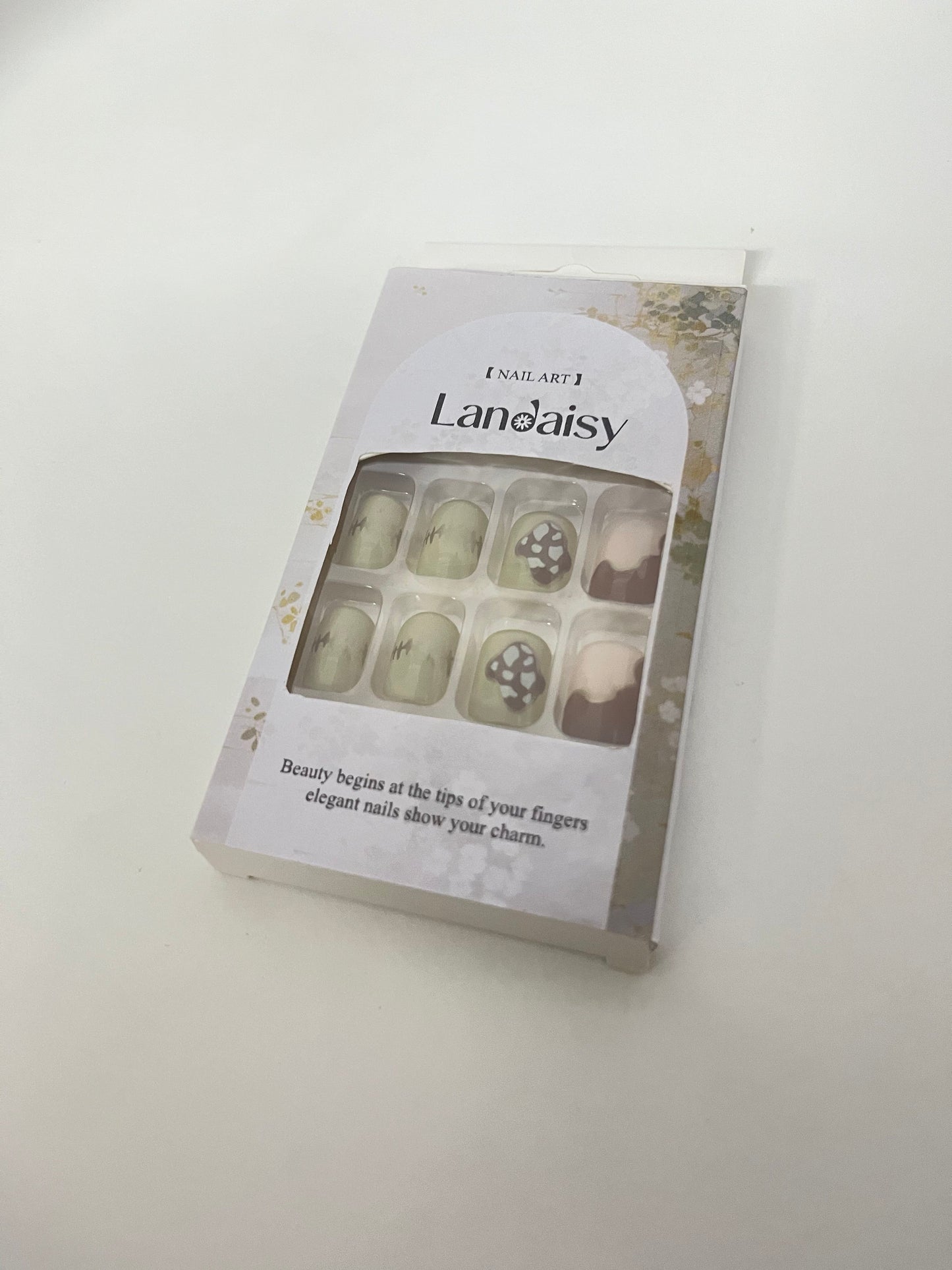 Landaisy False nails Artistic Nail Tips Retro & Elegant Convenient & Exquisite A Quick Creator of Finger Charm