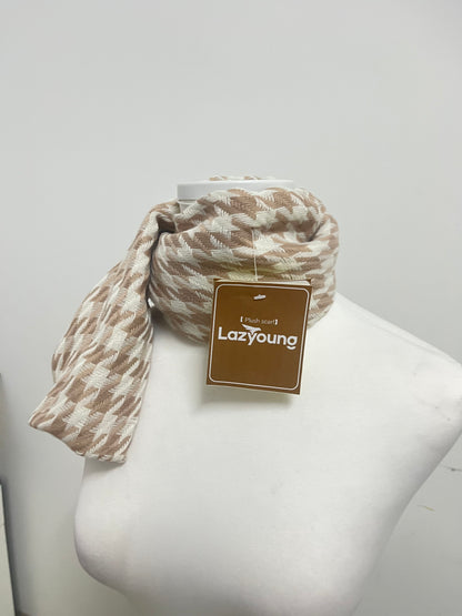 Lazyoung Light Brown Scarf - 100% Polyester Plush with Houndstooth Pattern & Fringed Details