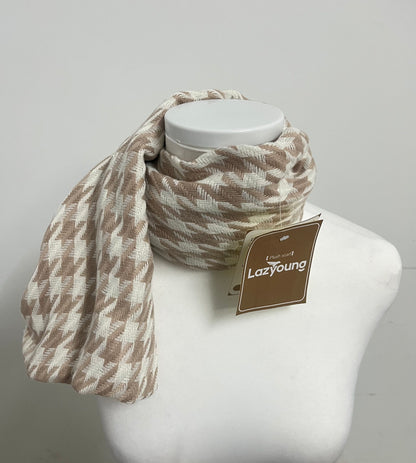 Lazyoung Light Brown Scarf - 100% Polyester Plush with Houndstooth Pattern & Fringed Details