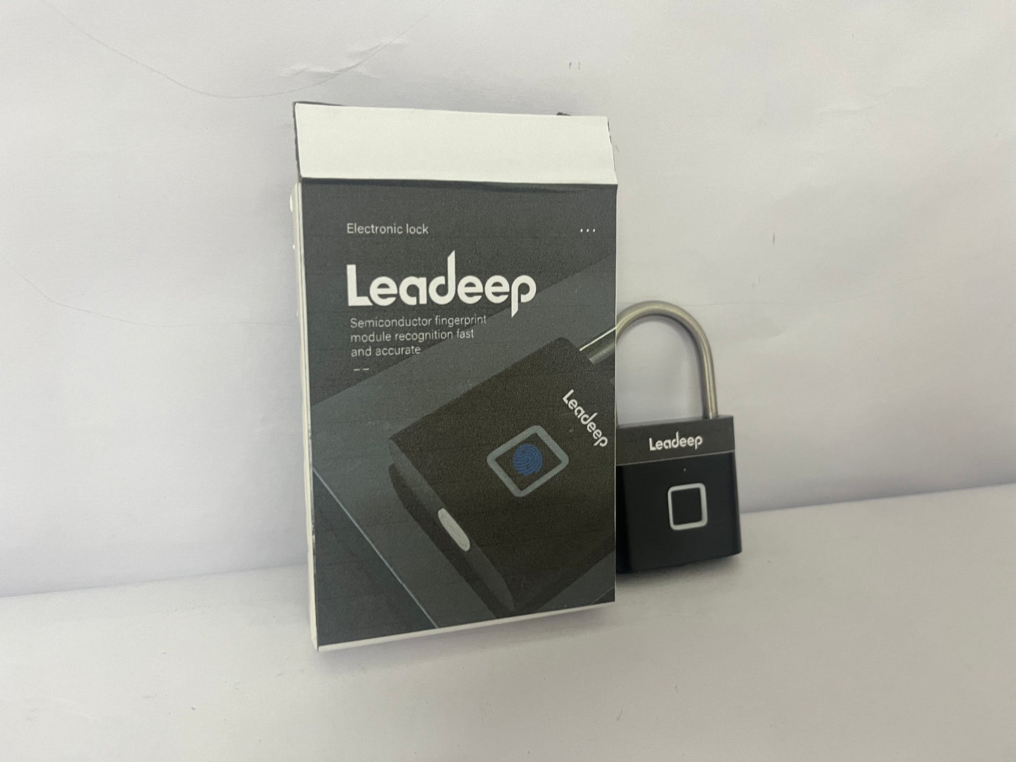 Leadeep Smart Fingerprint Padlock - Redefine Convenience and Security