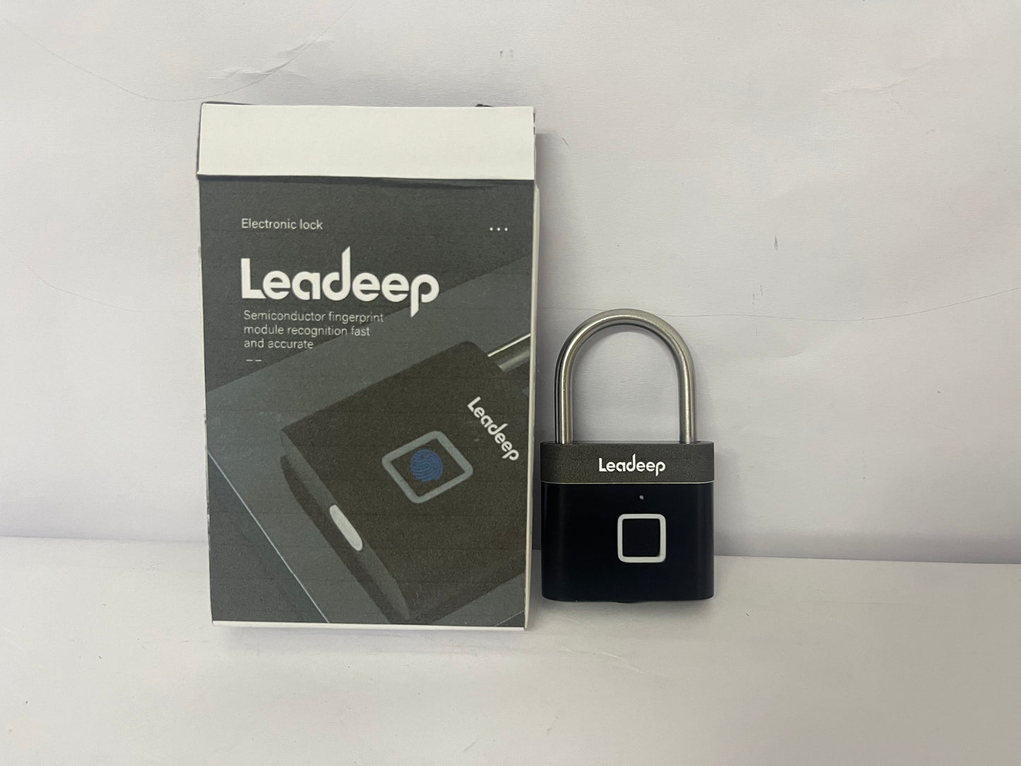 Leadeep Smart Fingerprint Padlock - Redefine Convenience and Security