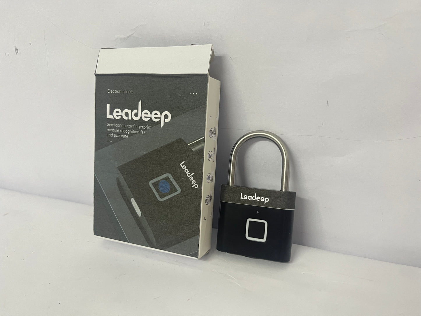 Leadeep Smart Fingerprint Padlock - Redefine Convenience and Security