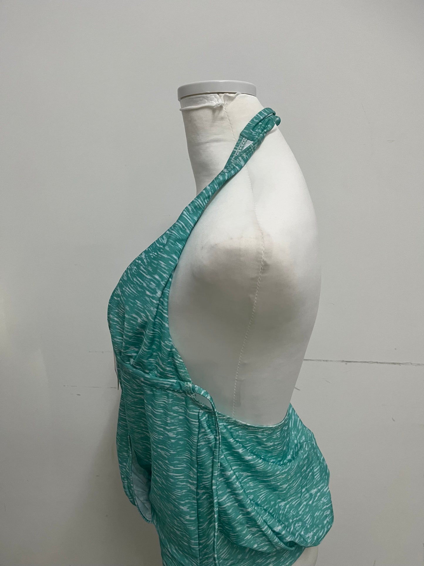 Leafish Light Green Mulberry Silk Swimsuit: Luxury & Comfort for Your Aquatic Journey