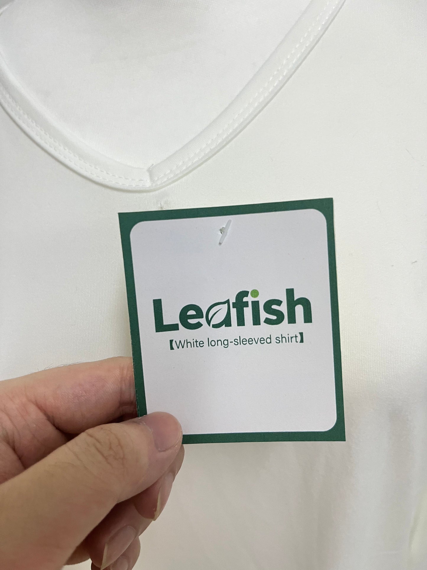 Leafish White V-Neck Long-Sleeve Casual T-Shirt
