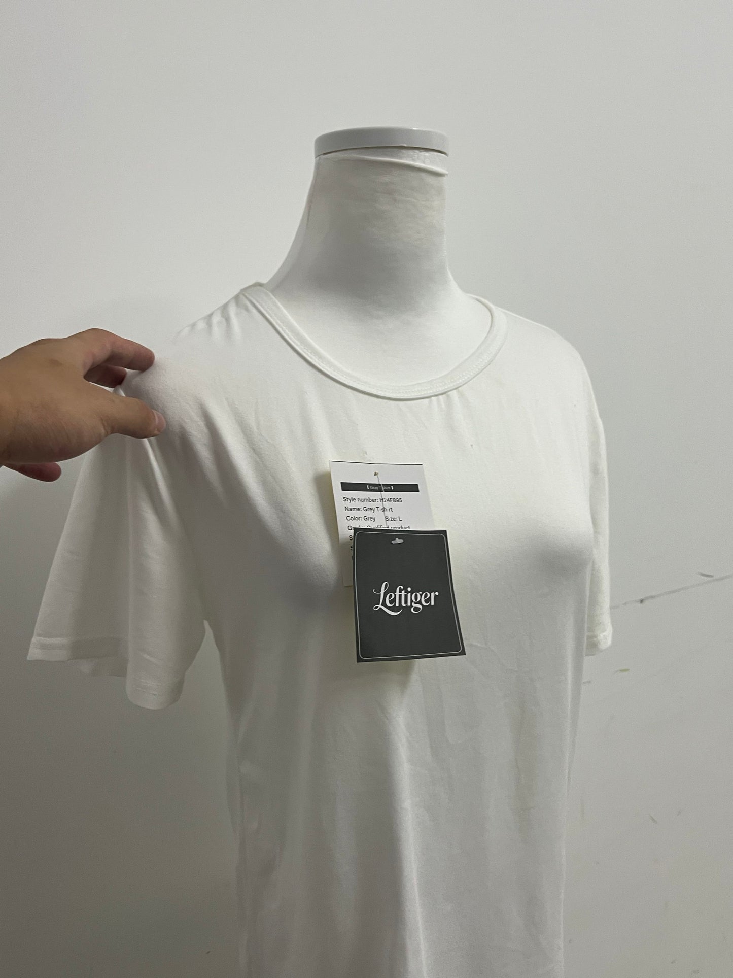 Leftiger Basic White Crew Neck T-Shirt (Relaxed Fit)