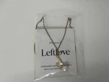 【Leftlove Hollow Heart & Pearl Pendant Necklace】—— Elegant Accessory for Daily Elegance & Sentimental Style