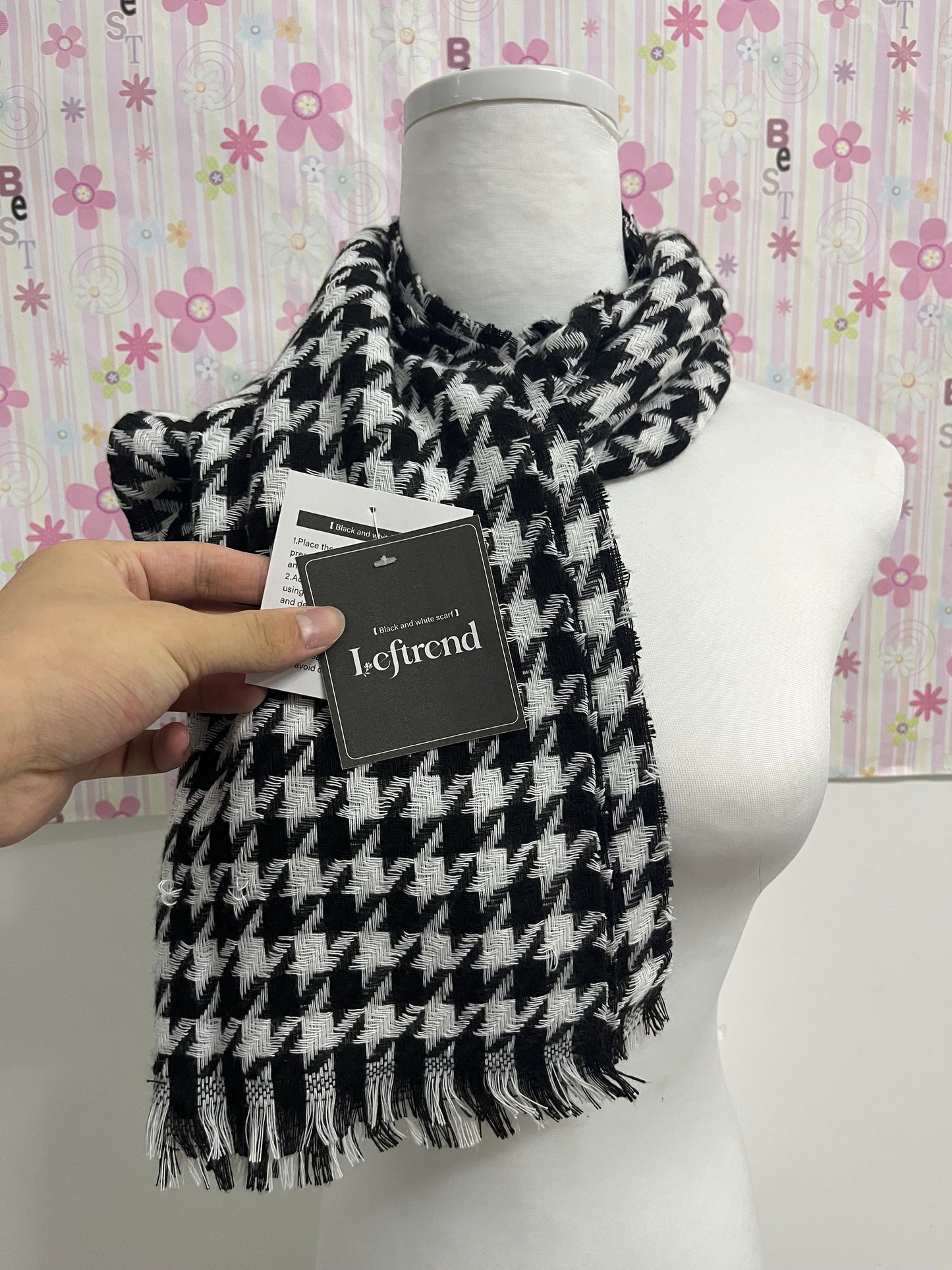 Leftrend Women's Lightweight Soft Fringe Scarf