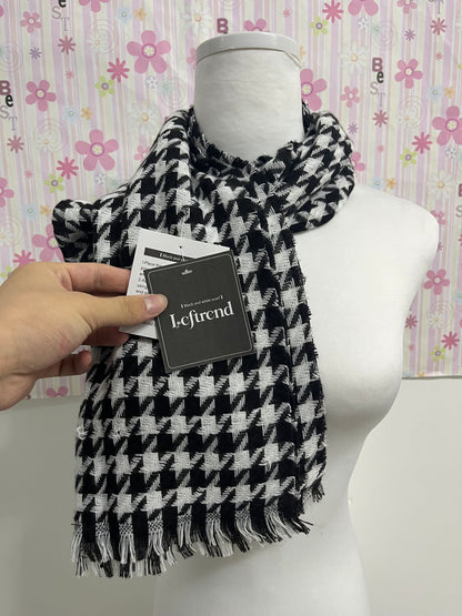 Leftrend Women's Lightweight Soft Fringe Scarf