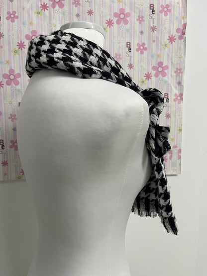 Leftrend Women's Lightweight Soft Fringe Scarf
