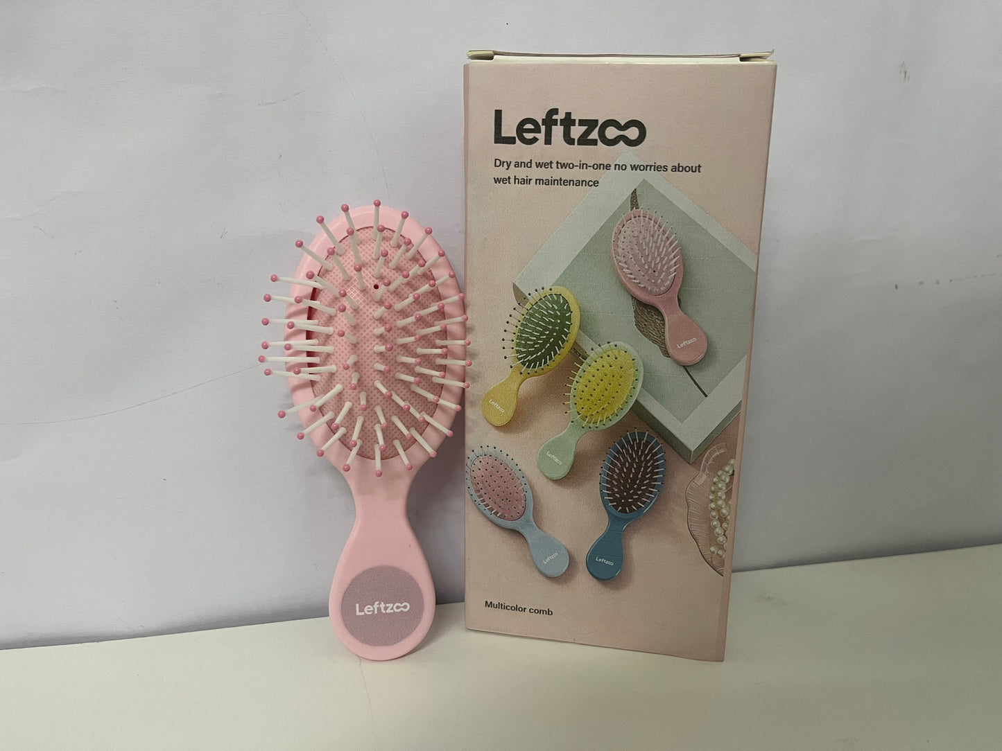 【Leftzoo Dry & Wet Mini Cushion Hairbrush】—— Portable Detangling & Scalp Care for All Hair Types