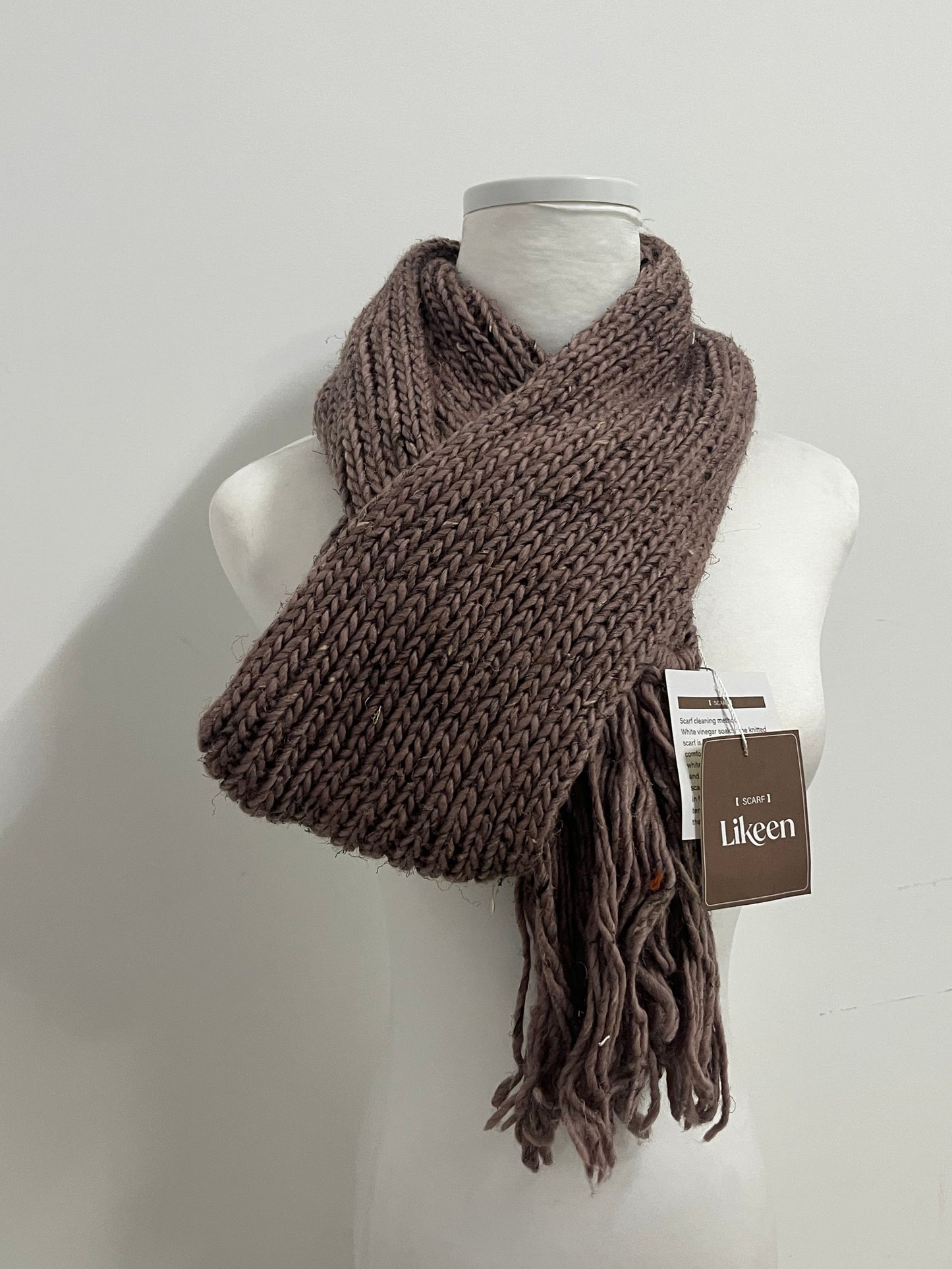 Likeen Chunky Knit Warm Tassel Scarf - Perfect Blend of Fashion and Warmth for Autumn & Winter
