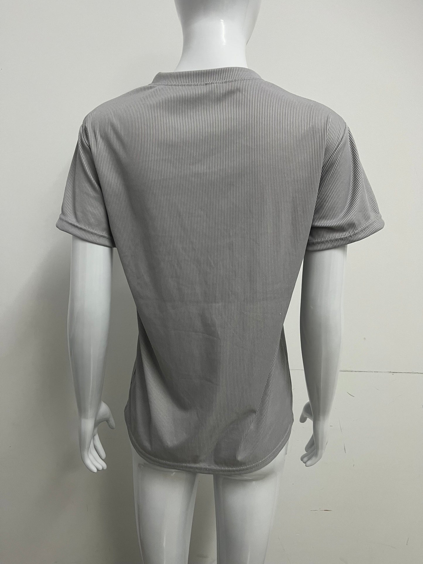【Linedog Ribbed Crew Neck T-Shirt】—— Versatile Basic for Effortless Everyday Style