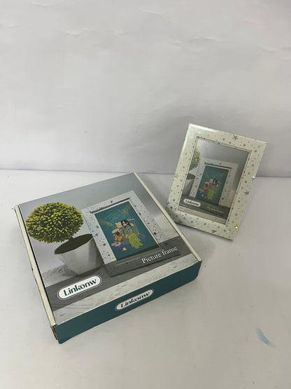 Linkonw 4x6 Picture Frame - 1pcs White Enamel Glass Photo Frame with Silver Metal Edge & Easel for Display Picture Frame on Countertops, Tabletops, Bookshelves, Desks, Walls (White/Silver)