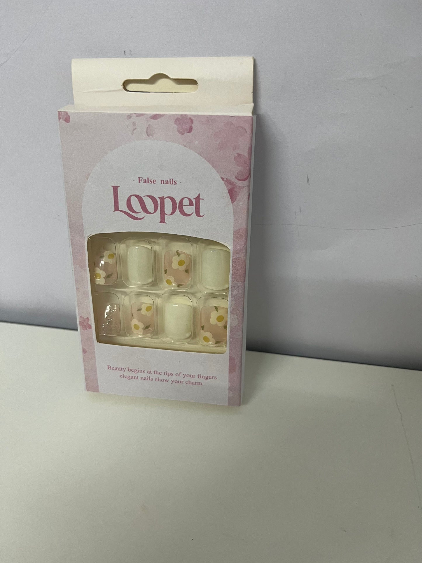 Loopet Cherry Blossom Daisy False Nails