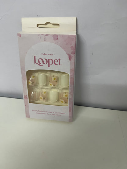 Loopet Cherry Blossom Daisy False Nails