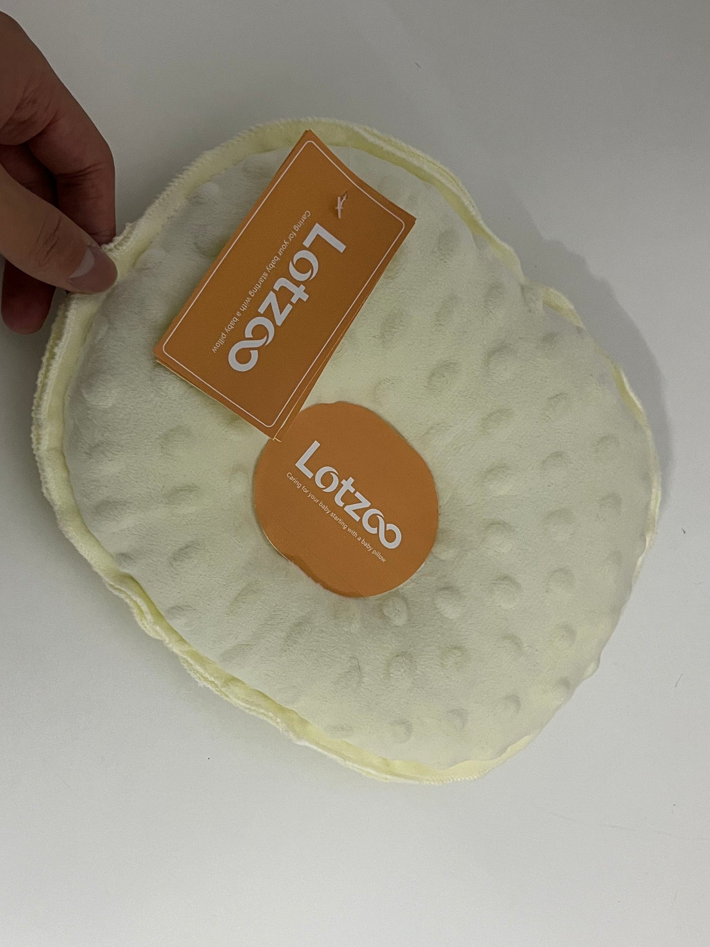 [Lotzoo Pillows]-Dot Velvet Baby Pillow - Breathable Soothing Pillow