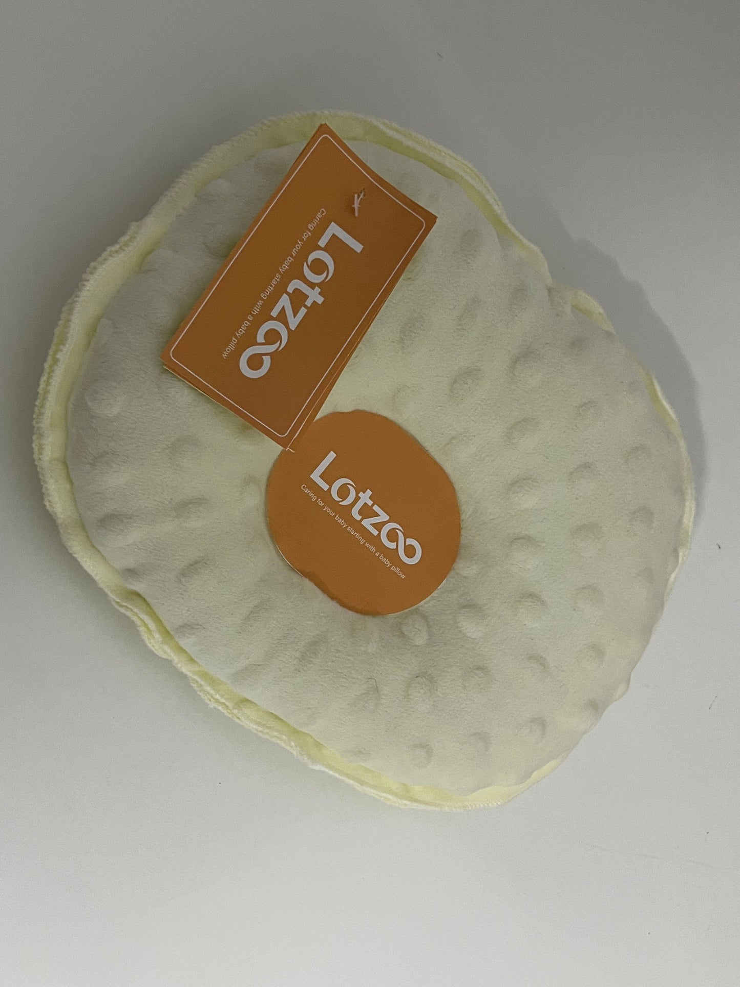 [Lotzoo Pillows]-Dot Velvet Baby Pillow - Breathable Soothing Pillow