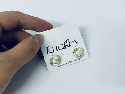 Luckey Vintage Crystal Pearl Stud Earrings Hollow Cz Square Earrings Pearl Square Earrings Gold Pearl Earrings Jewelry for Women