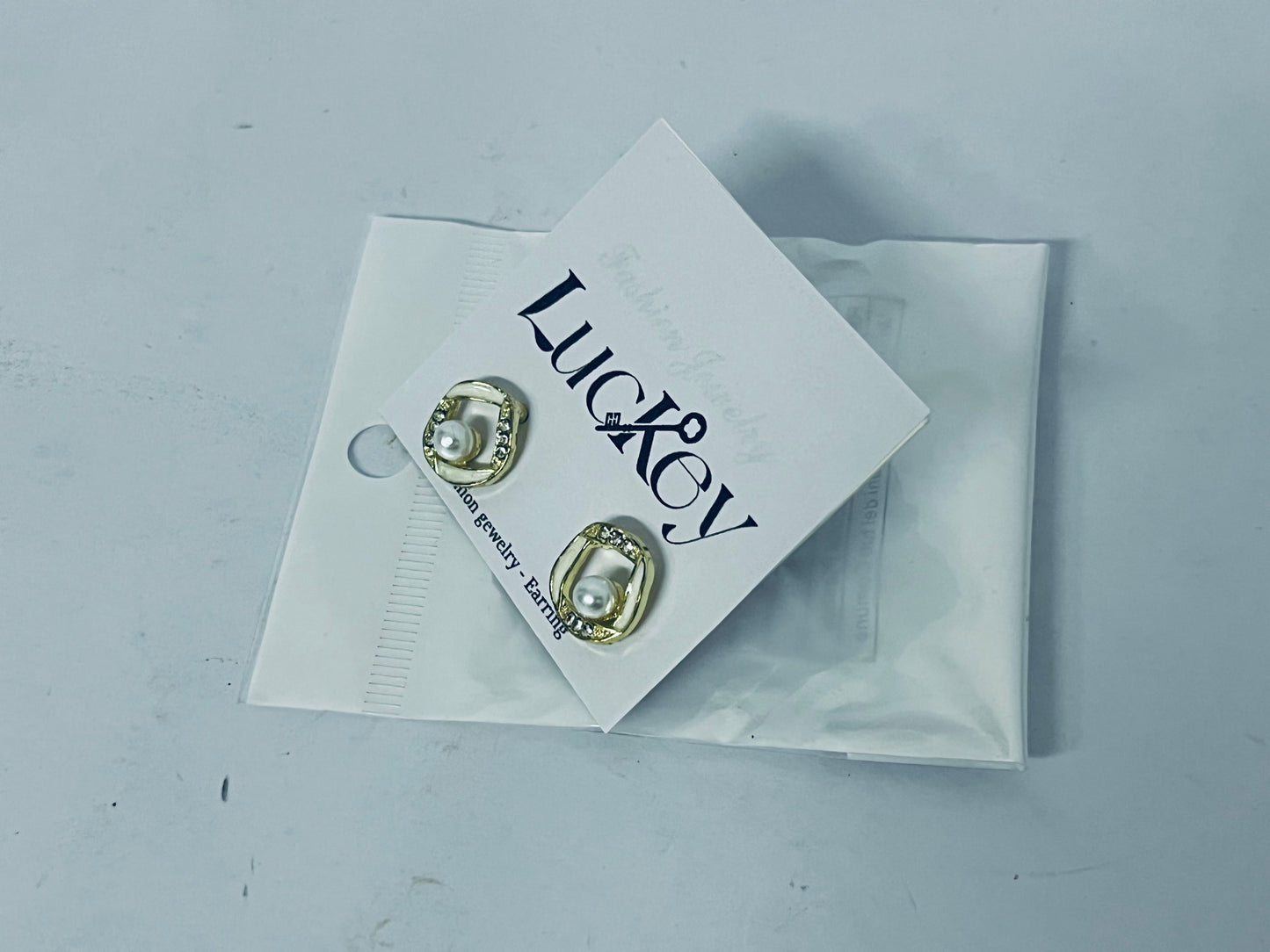 Luckey Vintage Crystal Pearl Stud Earrings Hollow Cz Square Earrings Pearl Square Earrings Gold Pearl Earrings Jewelry for Women