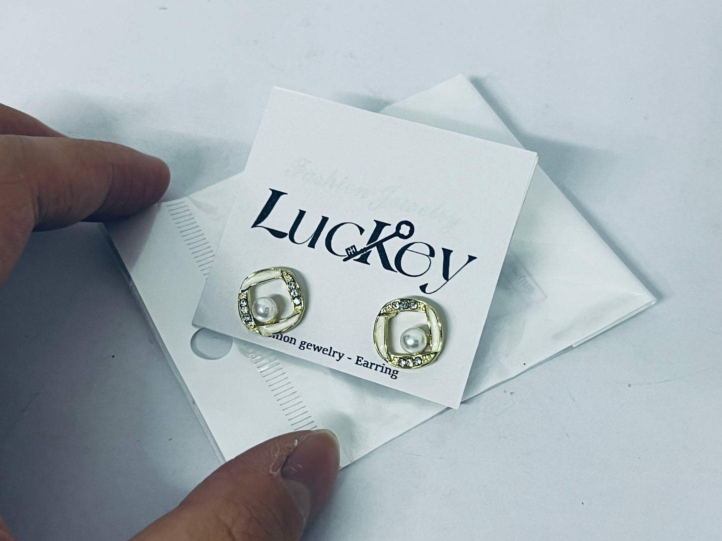 Luckey Vintage Crystal Pearl Stud Earrings Hollow Cz Square Earrings Pearl Square Earrings Gold Pearl Earrings Jewelry for Women