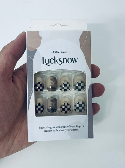 Lucksnow Checkerboard Retro Fake Nail Tips - Color-Block Matte Press-On Nails (With Jelly Adhesive)