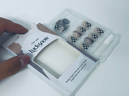 Lucksnow Checkerboard Retro Fake Nail Tips - Color-Block Matte Press-On Nails (With Jelly Adhesive)