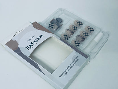 Lucksnow Checkerboard Retro Fake Nail Tips - Color-Block Matte Press-On Nails (With Jelly Adhesive)