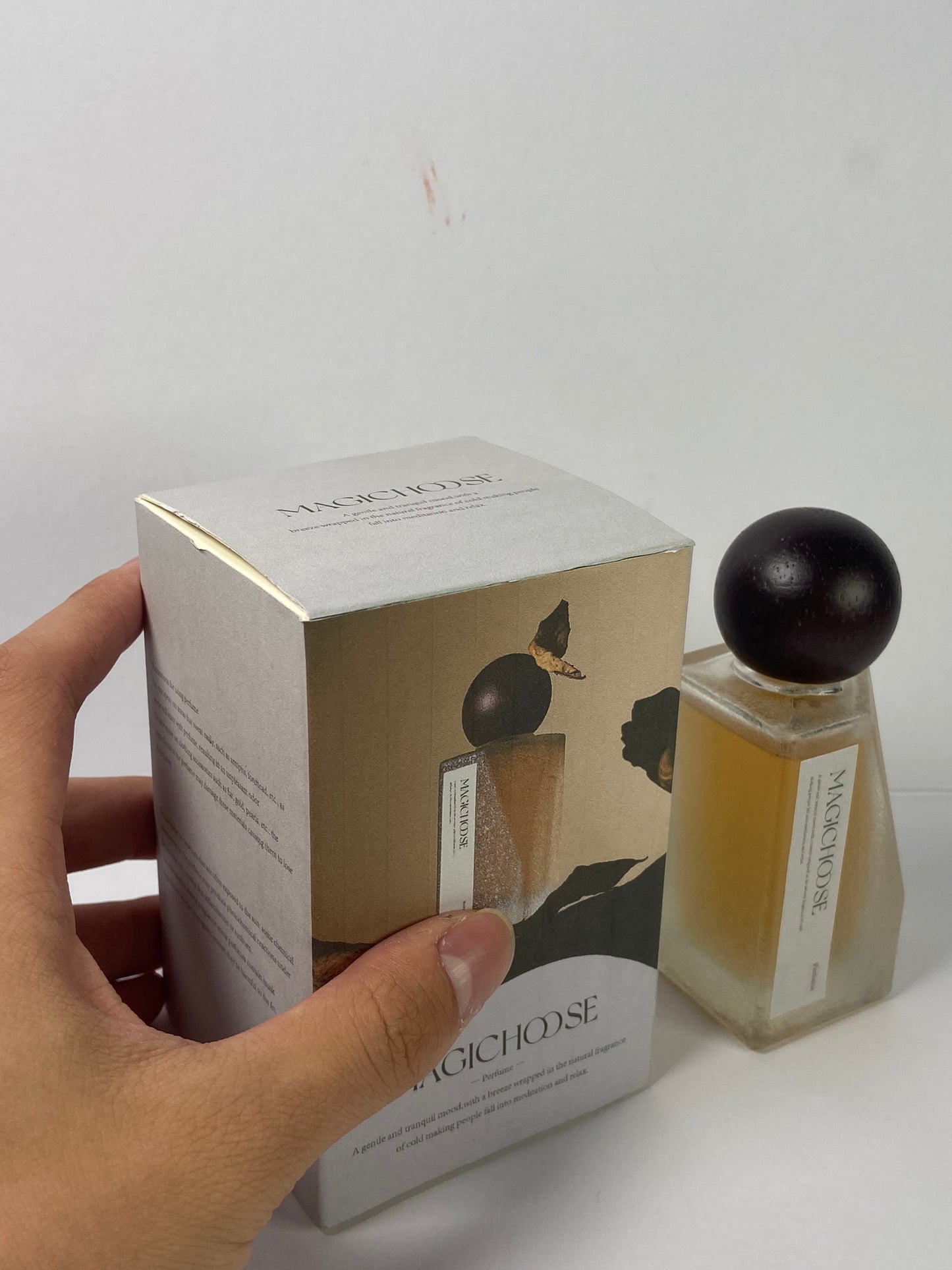 MAGICHOOSE Perfume Nourishing and Hydrating Hair Shine Spray-A Warm and Sensual Fragrance With Sweet Floral Scent