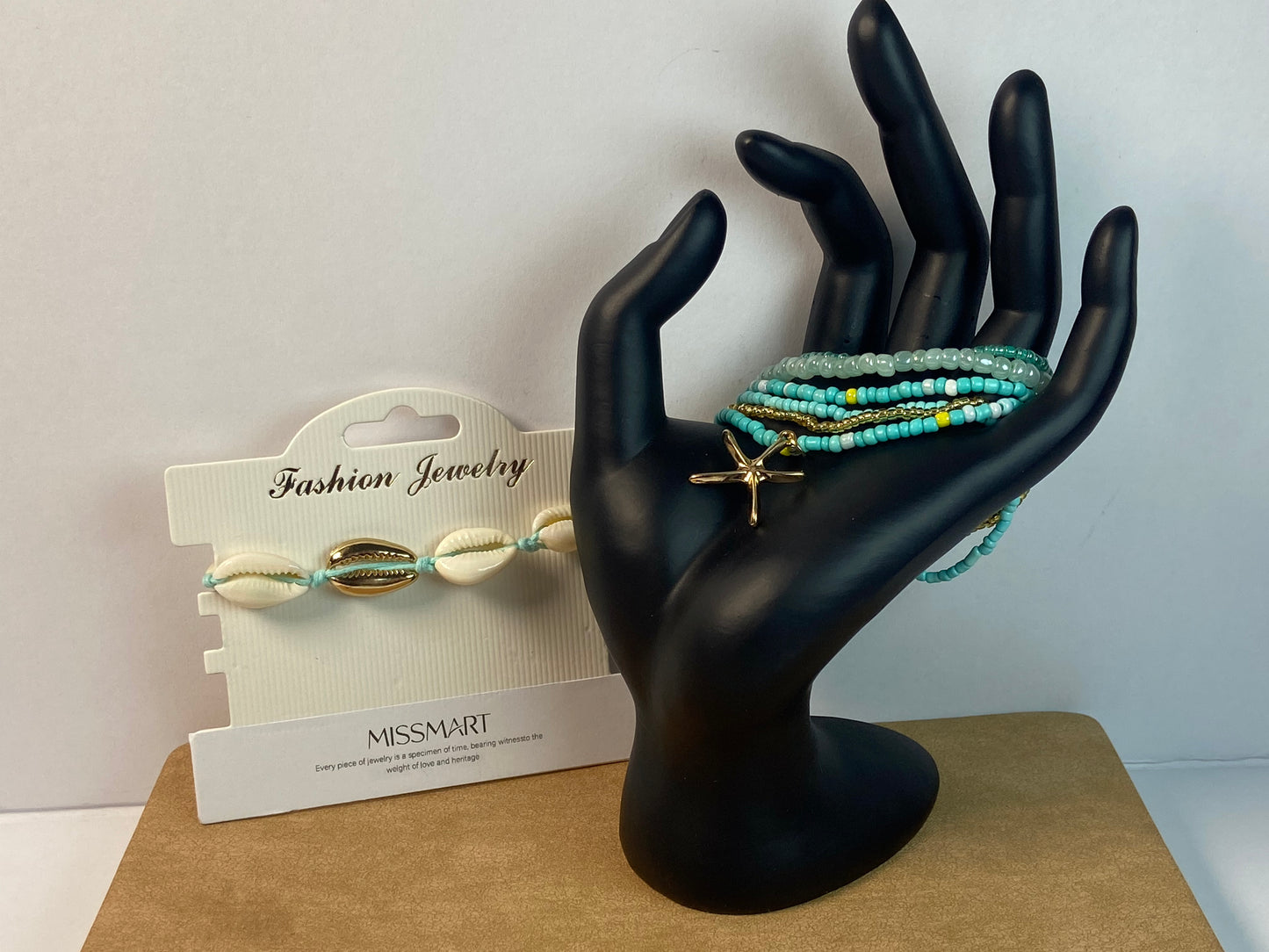 MISSMART Bohemian Starfish Bracelets for Women - Adjustable Stackable Beach Bracelets, Handmade Stretchy Beaded Summer Jewelry, Perfect for Surf & Waterproof Fun