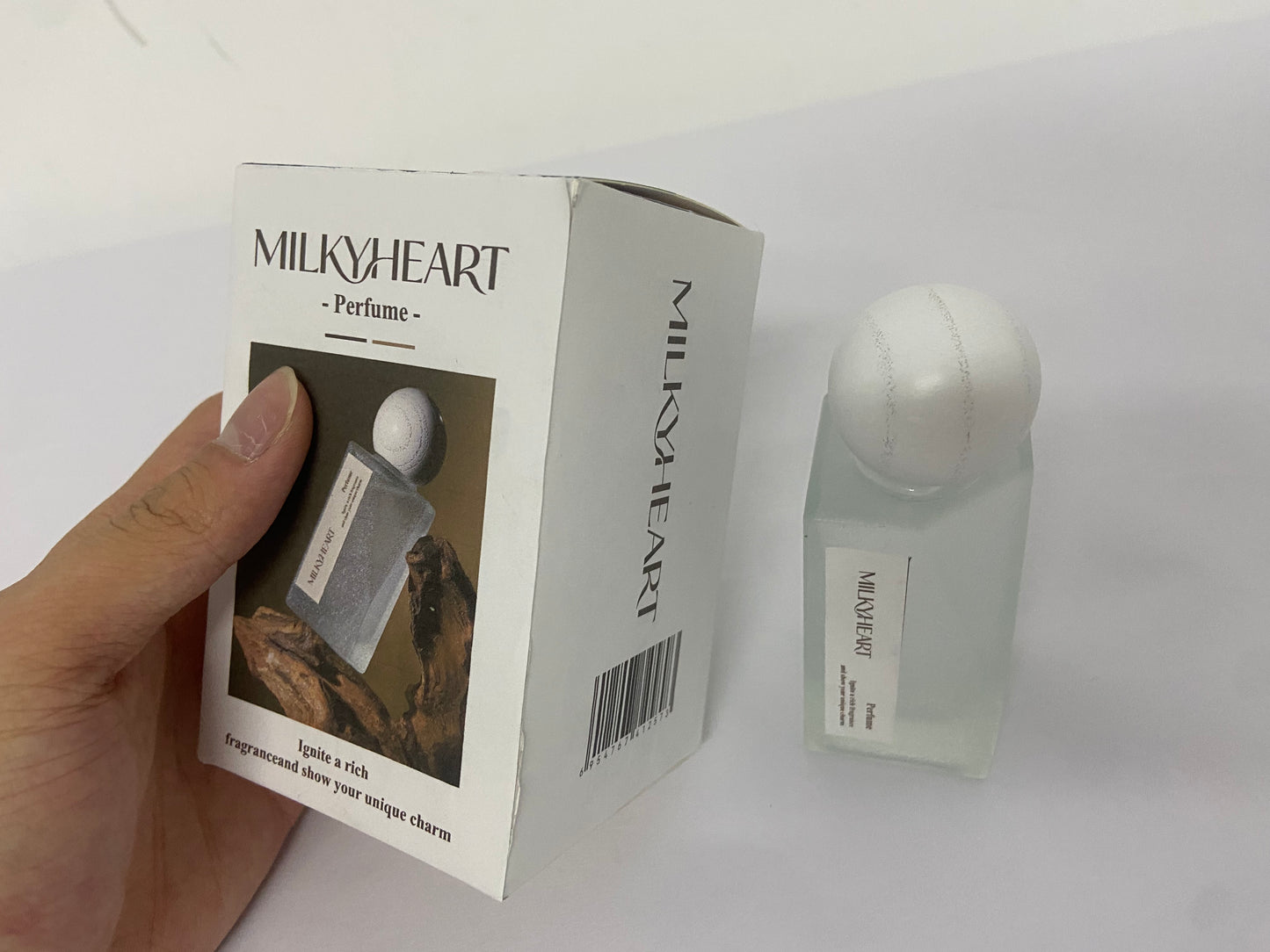 MLKYHEART Eaux de Toilette, Pack of 1, Notes of Apple, Cedarwood, Mimosa,  Long Lasting, Everyday Fragrance, Travel Size
