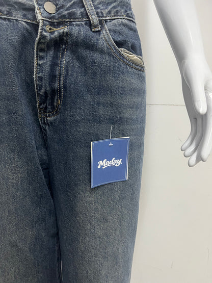 【Maday Vintage Wide-Leg Jeans】—— Timeless Retro Style for Effortless Everyday Wear