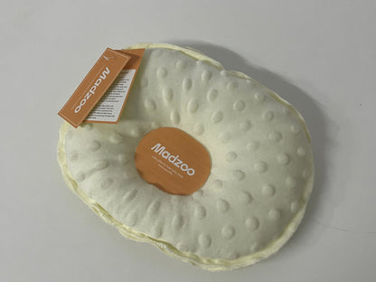 【Madzoo Donut-Shaped Baby Neck Pillow】—— Gentle Support for Comfortable Rest