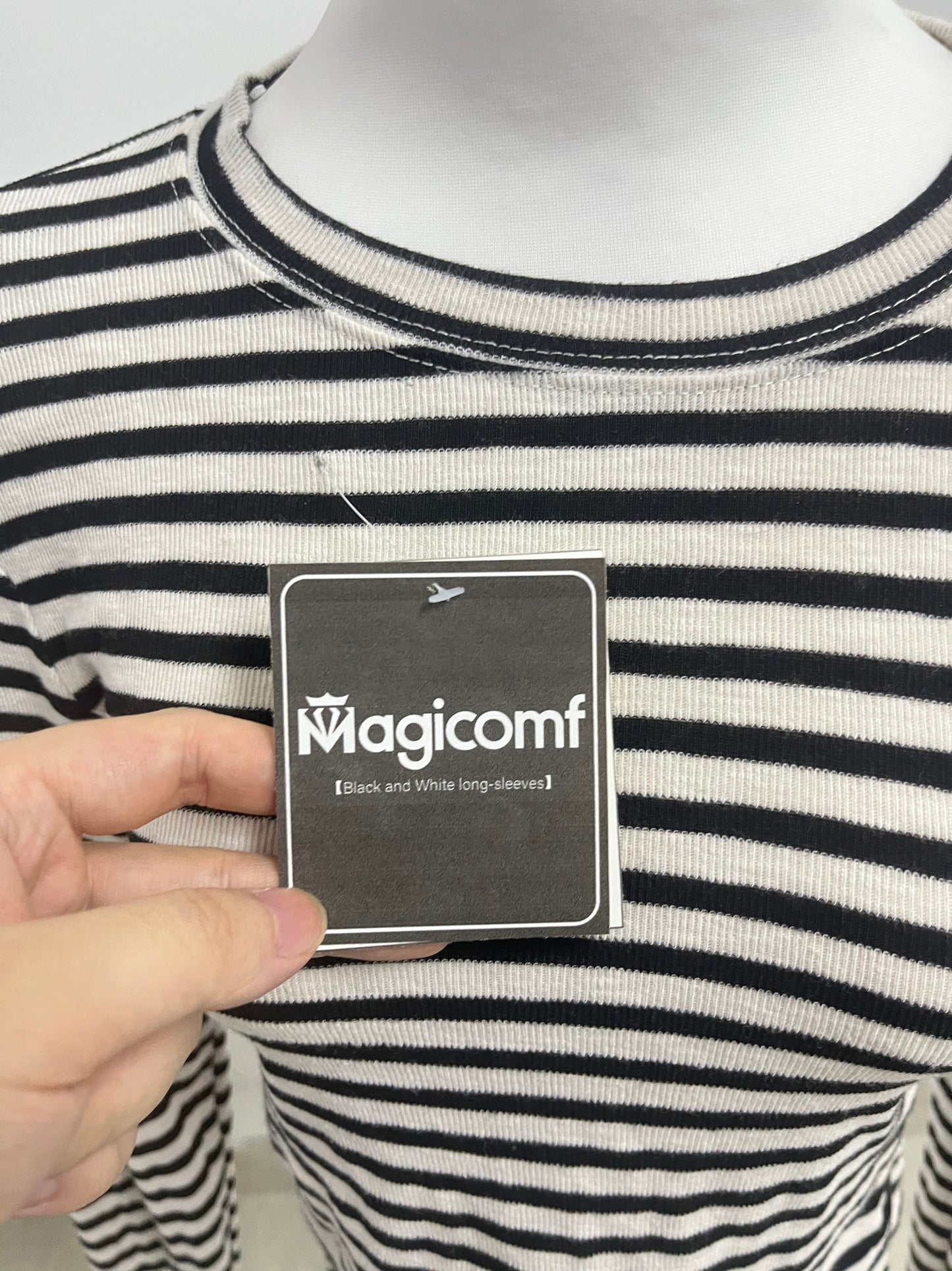 Magicomf Black & White Striped Drawstring Cropped Long-Sleeve Top