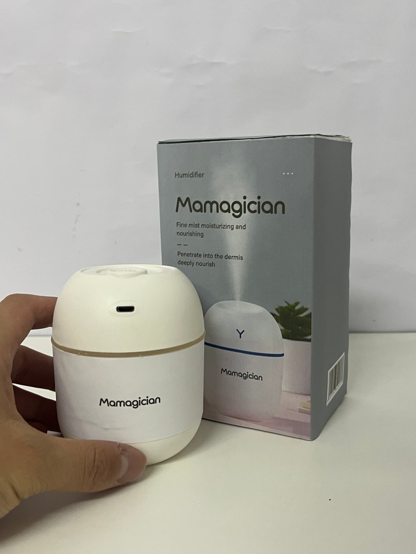 [Mamagician Humidifiers]-Mini USB Humidifier - Quiet Desktop & Bedroom Hydration Device