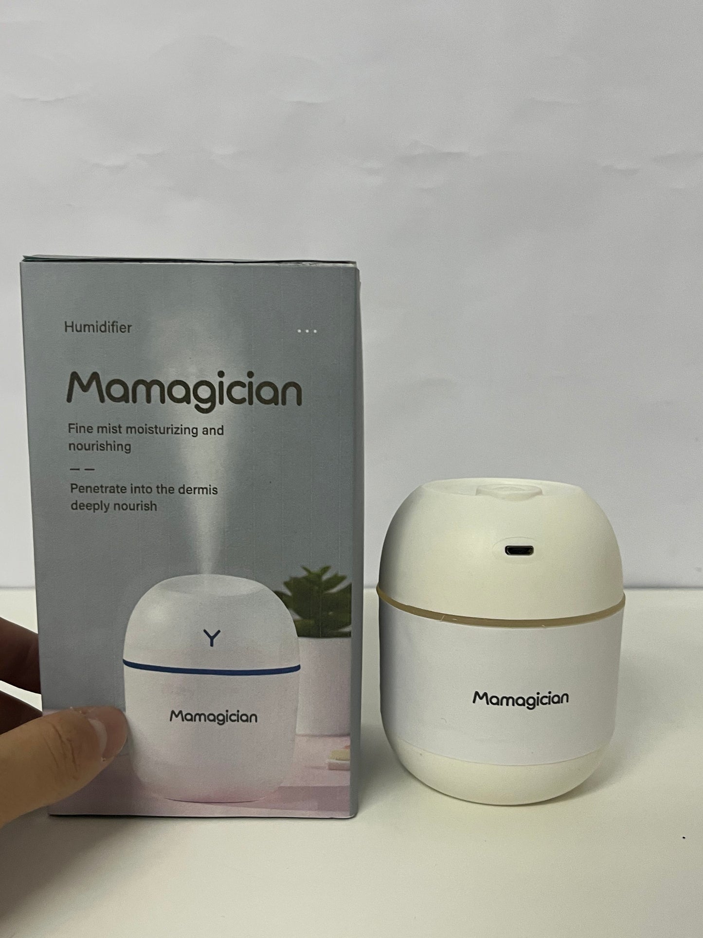 [Mamagician Humidifiers]-Mini USB Humidifier - Quiet Desktop & Bedroom Hydration Device