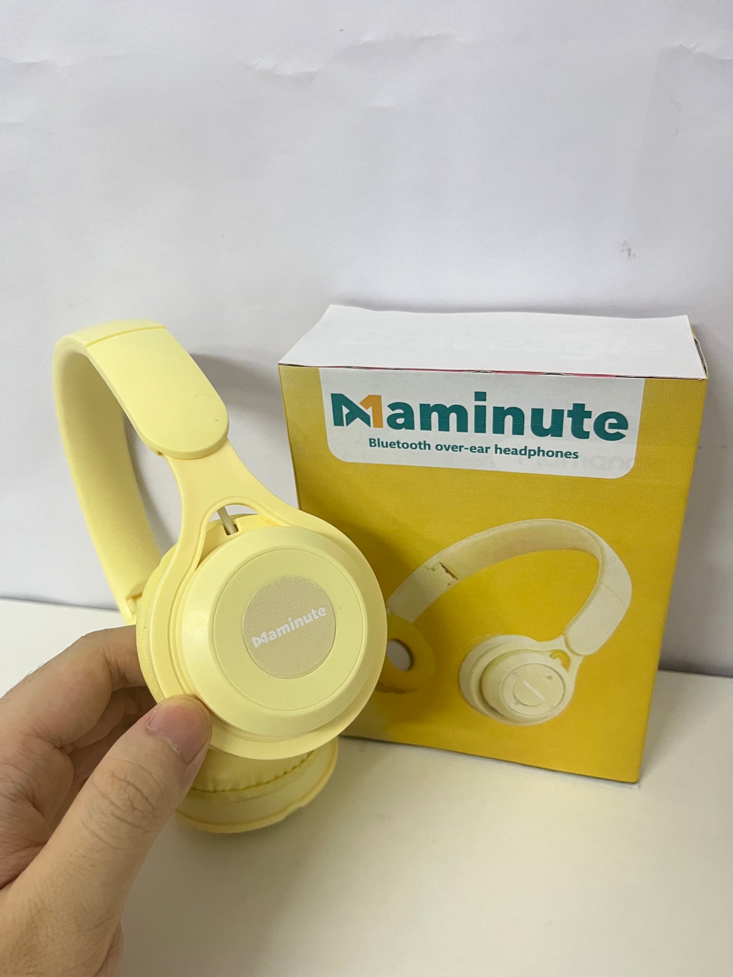 【Maminute Bluetooth Over-Ear Headphones】—— Stylish Audio Companion for Daily Life