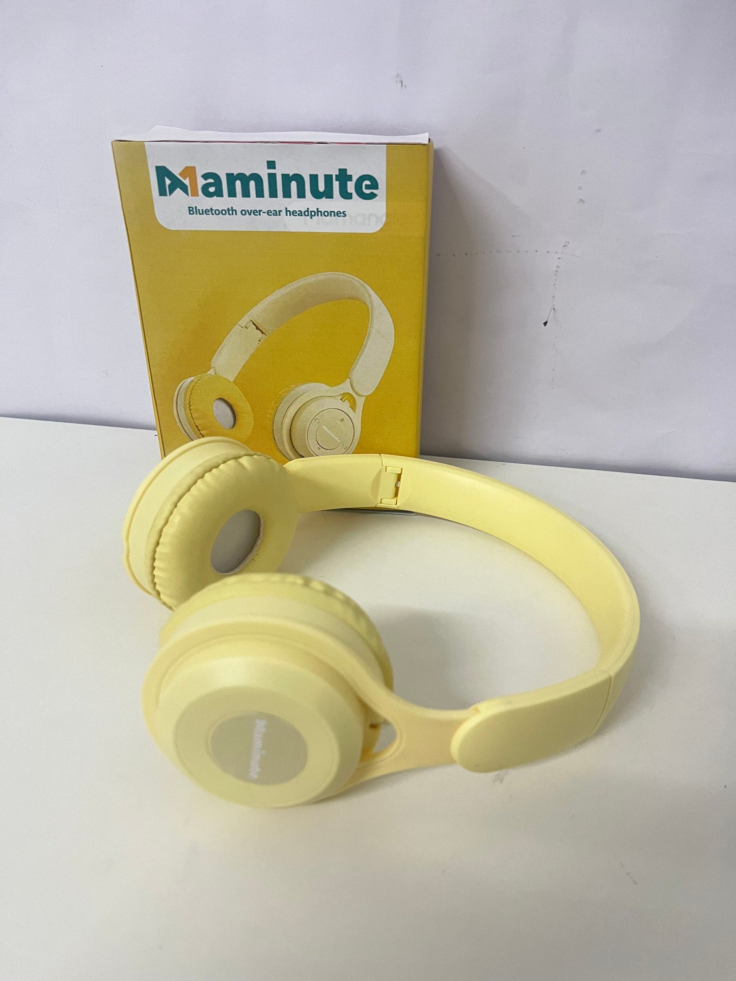 【Maminute Bluetooth Over-Ear Headphones】—— Stylish Audio Companion for Daily Life