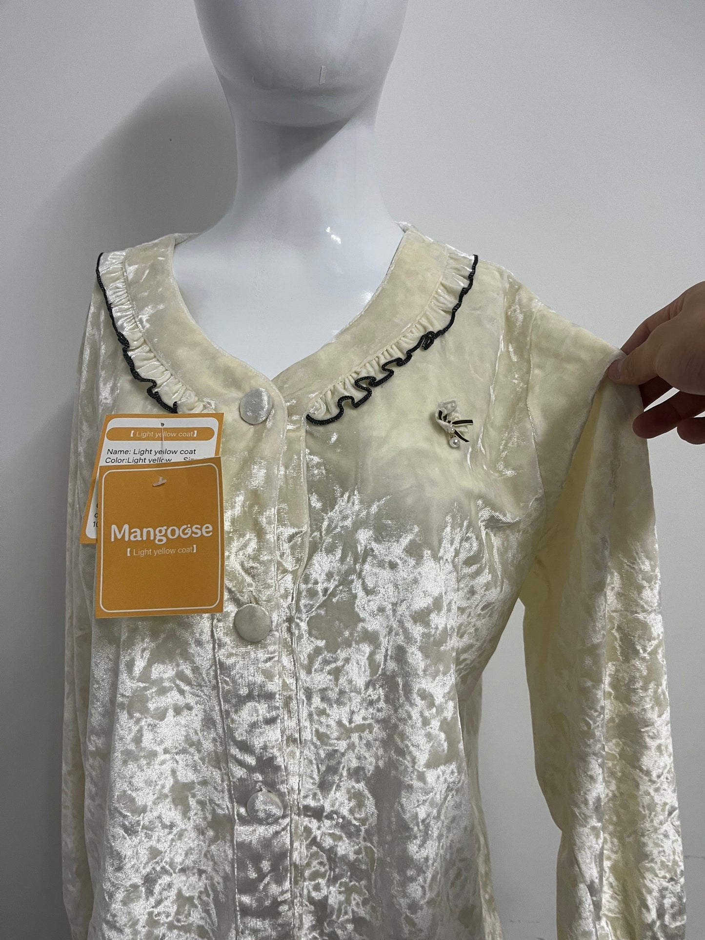 【Mangoose Crushed Velvet Sleep Top】—— Luxurious Comfort for Cozy Nights