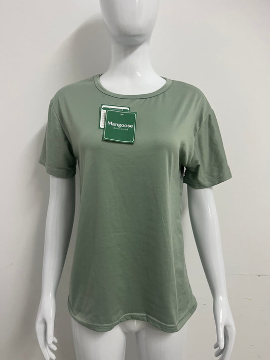 【Mangoose Relaxed-Fit Crew Neck T-shirt】—— Everyday Comfort with a Subtle Pop of Color