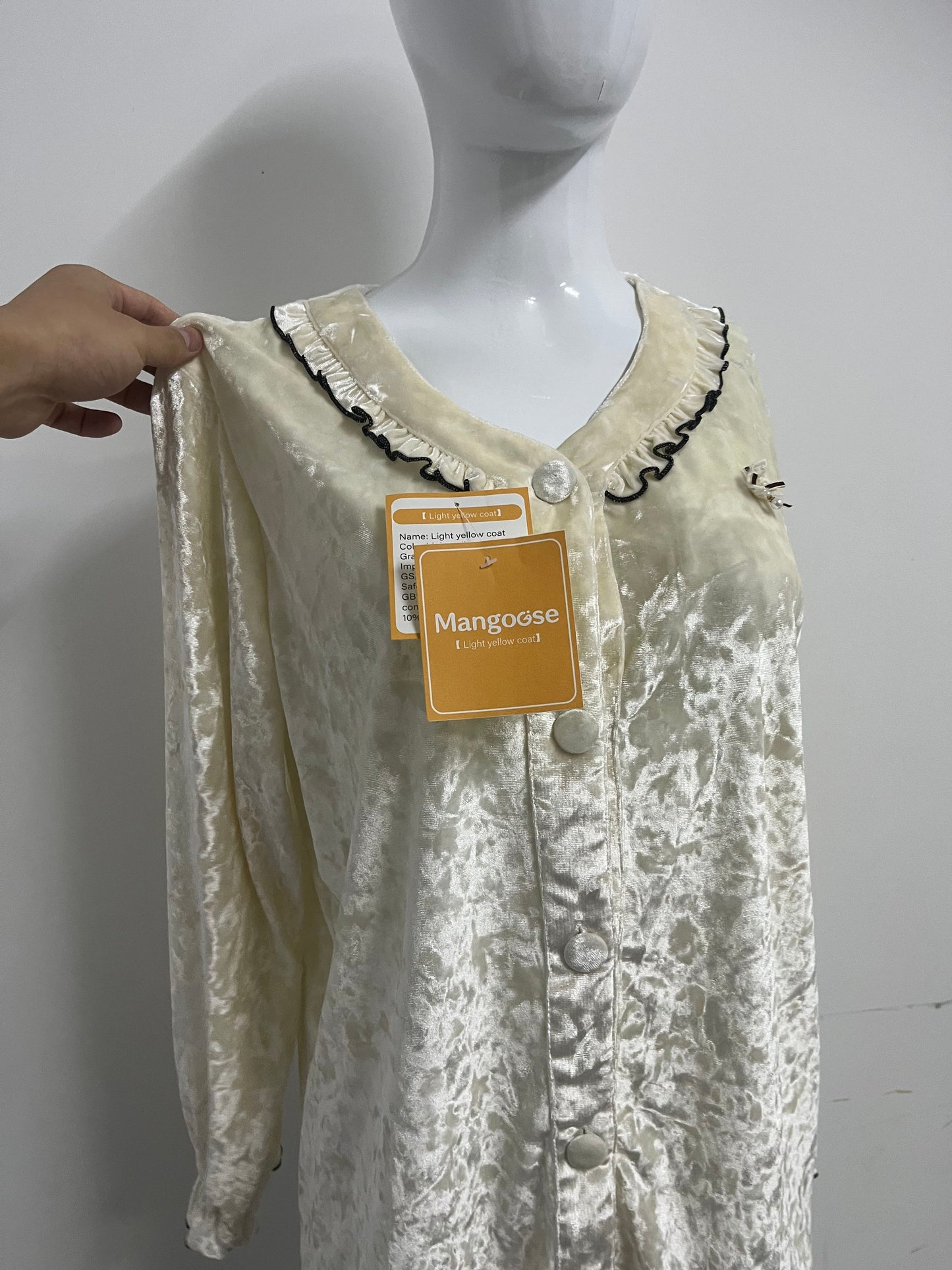 【Mangoose Crushed Velvet Sleep Top】—— Luxurious Comfort for Cozy Nights