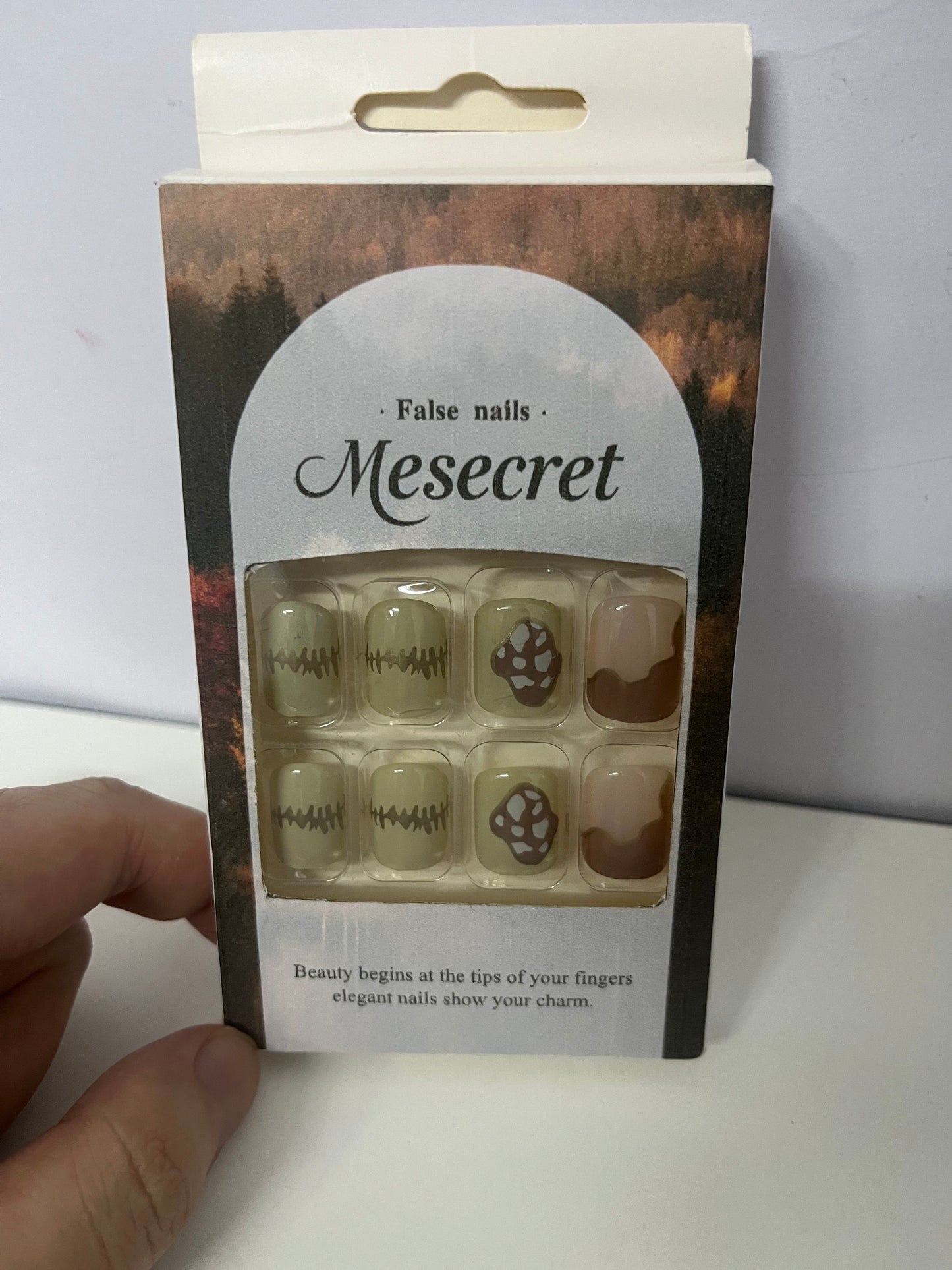 [Mesecret False nails]——Mesecret Retro Oil Painting Press-On Nails - Short Square Color-Block Nail Art