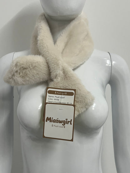 【Miaowgirl Plush Faux Fur Scarf】—— Luxurious Warmth & Effortless Style for Chilly Days