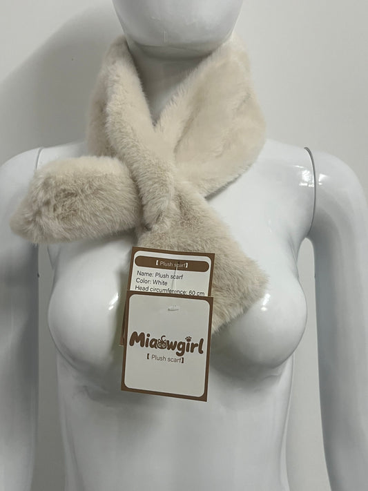 【Miaowgirl Plush Faux Fur Scarf】—— Luxurious Warmth & Effortless Style for Chilly Days
