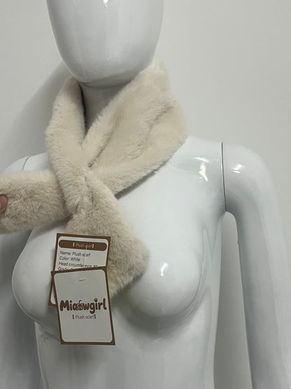 【Miaowgirl Plush Faux Fur Scarf】—— Luxurious Warmth & Effortless Style for Chilly Days