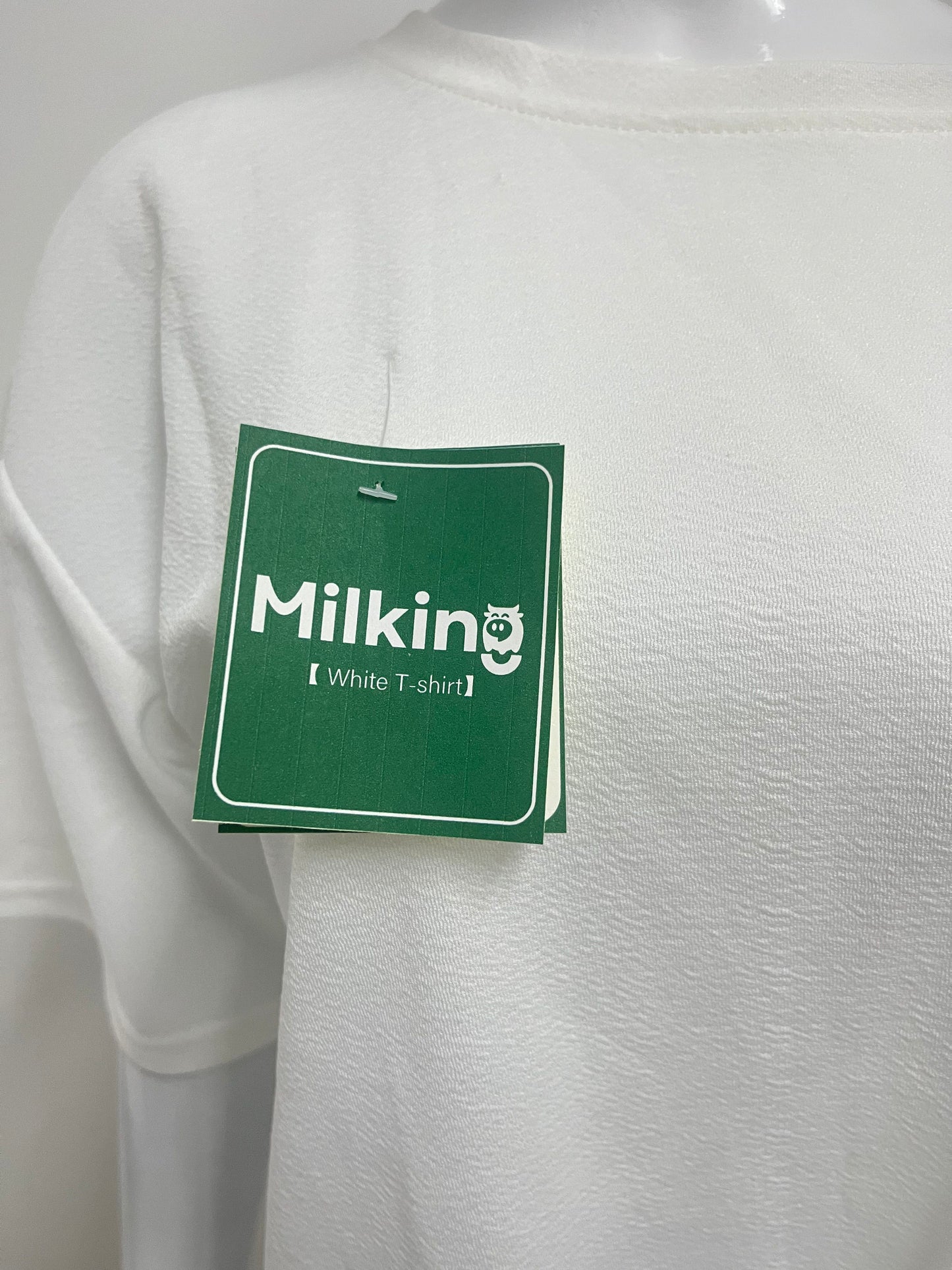【Milking Oversized White T-shirt】—— Effortless Comfort for Everyday Style
